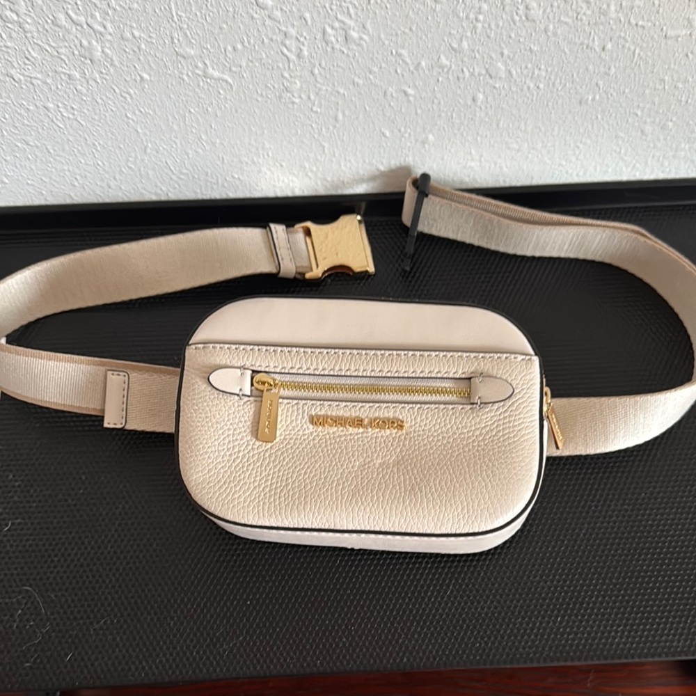 Michael Kors Cream Crossbody belt Bag with Gold Hardware